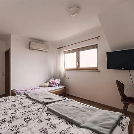 Turisticna Kmetija Dreisiebner *